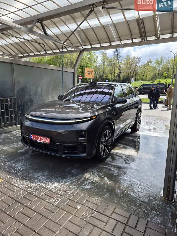 Внедорожник / Кроссовер Lixiang L7 2024 в Днепре