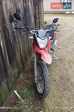 Мотоцикл Классік Loncin LX 200-GY3 2014 в 