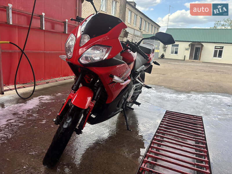 Спортбайк Loncin LX 200 2013 в Высокополье фото 5 Спортбайк Loncin LX 200 2013 в Высокополье