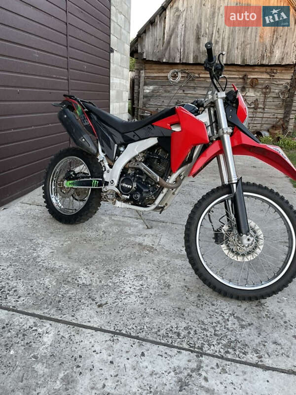 Мотоцикл Кросс Loncin LX 250GY-3 2021 в Зарічному