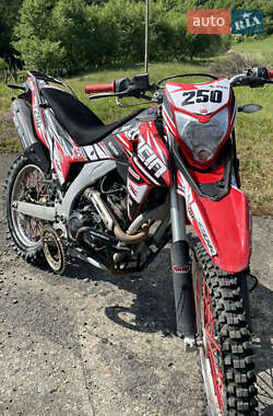 Мотоцикл Спорт-туризм Loncin LX 250GY-3 2016 в Ужгороде