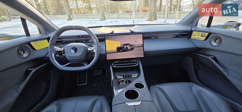 Позашляховик / Кросовер Lotus Eletre 2024 в Тернополі