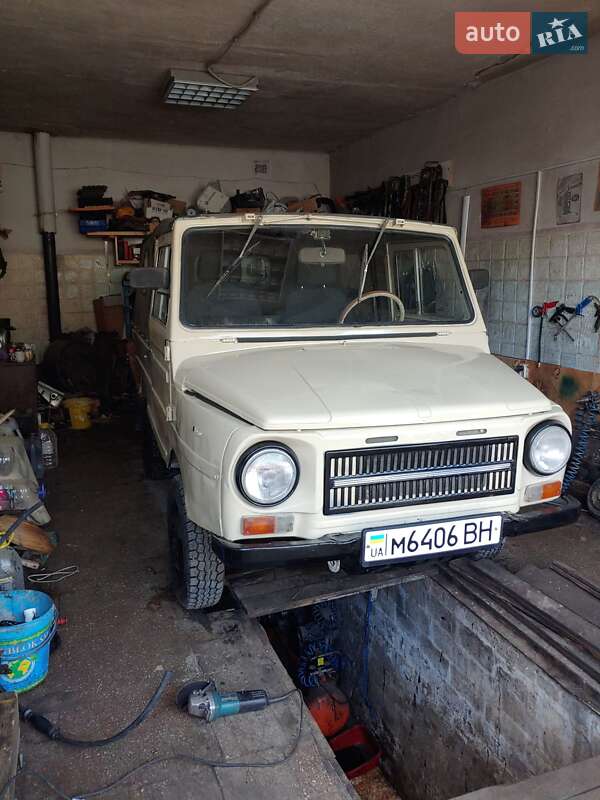 Внедорожник / Кроссовер ЛуАЗ 969 Волинь 1990 в Великом Березном