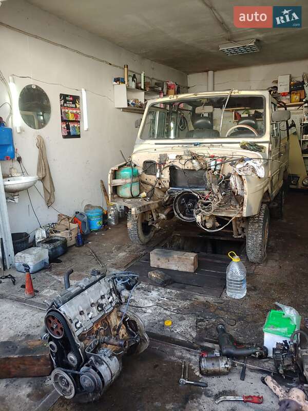 Внедорожник / Кроссовер ЛуАЗ 969 Волинь 1990 в Великом Березном