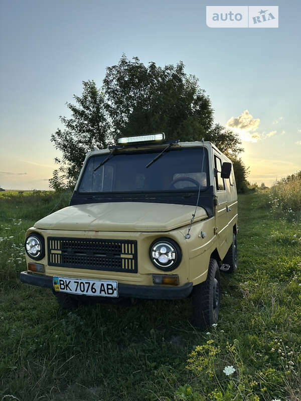 Позашляховик / Кросовер ЛуАЗ 969М 1992 в Рівному