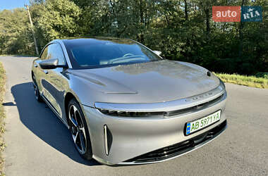 Седан Lucid Air 2022 в 