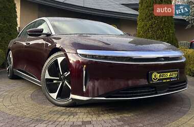 Седан Lucid Air 2023 в Львові