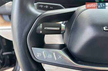 Седан Lucid Air 2022 в 