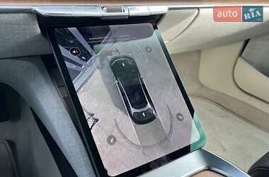 Седан Lucid Air 2022 в 