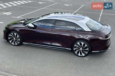 Седан Lucid Air 2022 в 