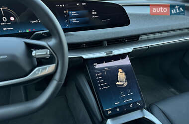 Седан Lucid Air 2023 в 