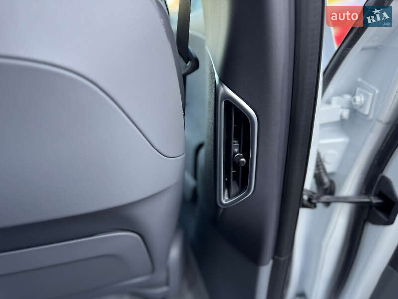 Седан Lucid Air 2023 в Луцке фото 63 Седан Lucid Air 2023 в Луцке