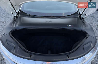 Седан Lucid Air 2023 в 
