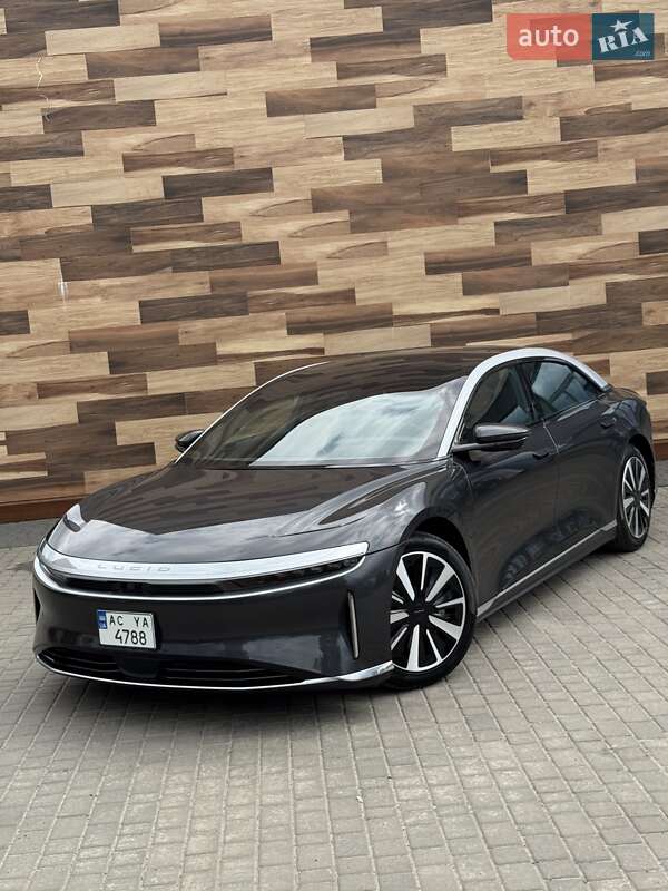 Седан Lucid Air 2023 в 