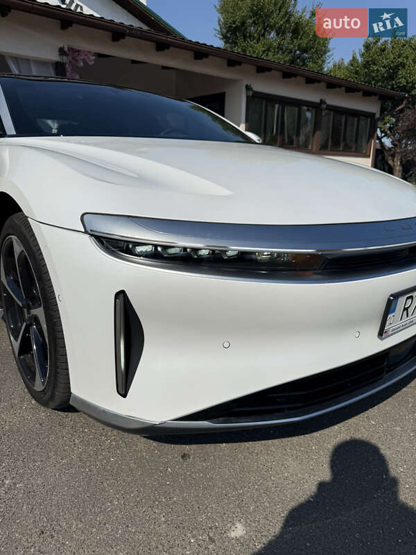 Седан Lucid Air 2023 в Киеве