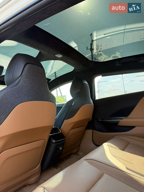 Седан Lucid Air 2023 в Киеве