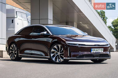 Седан Lucid Air 2022 в 