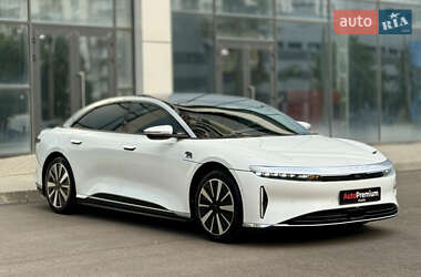 Седан Lucid Air 2023 в 