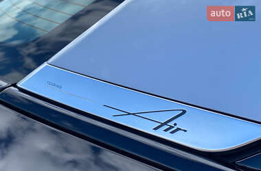 Седан Lucid Air 2022 в 