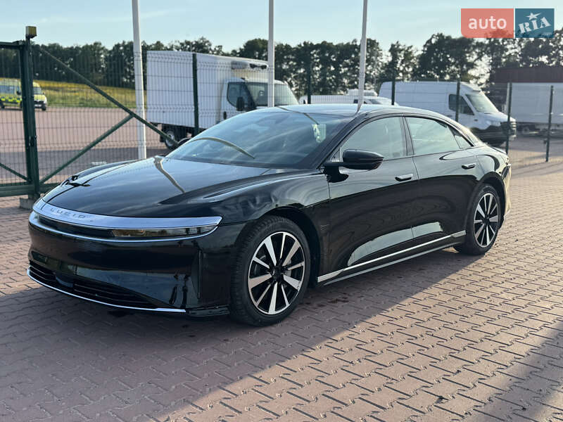 Седан Lucid Air 2025 в 