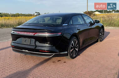 Седан Lucid Air 2025 в 