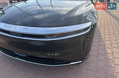 Седан Lucid Air 2025 в 