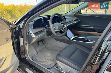 Седан Lucid Air 2025 в 