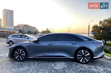 Седан Lucid Air 2023 в 