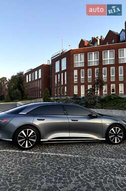 Седан Lucid Air 2023 в 