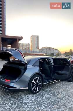 Седан Lucid Air 2023 в 