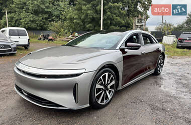 Седан Lucid Air 2022 в 