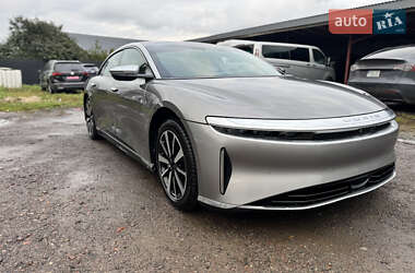 Седан Lucid Air 2022 в 