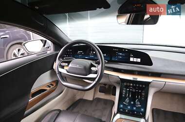 Седан Lucid Air 2022 в 