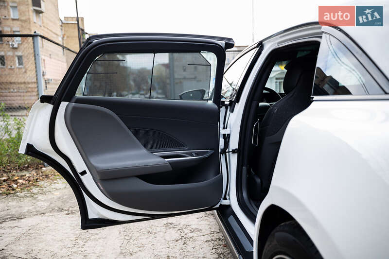 Седан Lucid Air 2023 в Києві