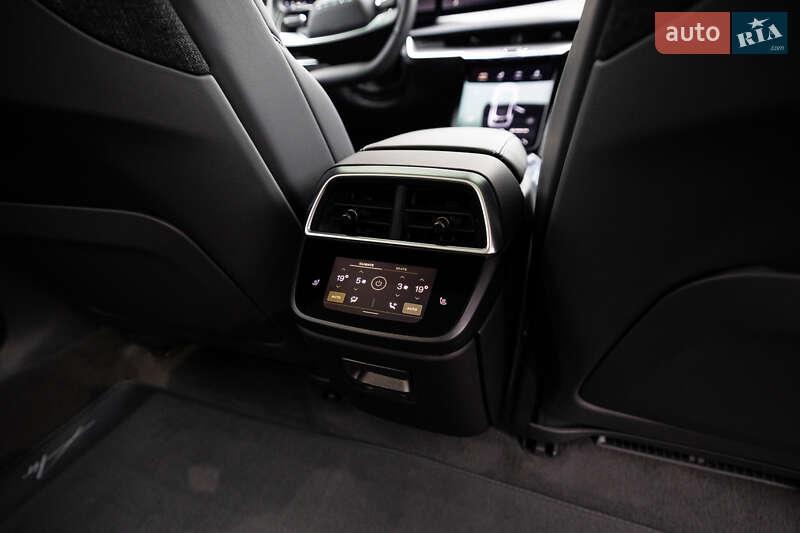 Седан Lucid Air 2023 в Києві