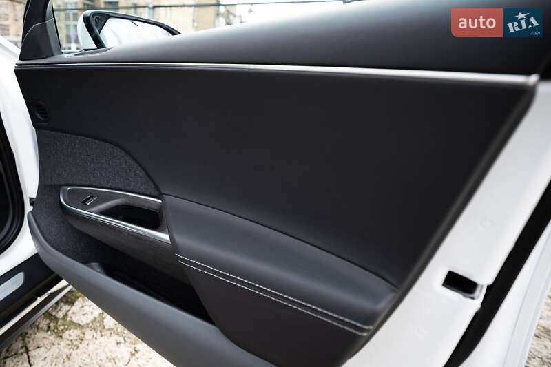 Седан Lucid Air 2023 в Києві