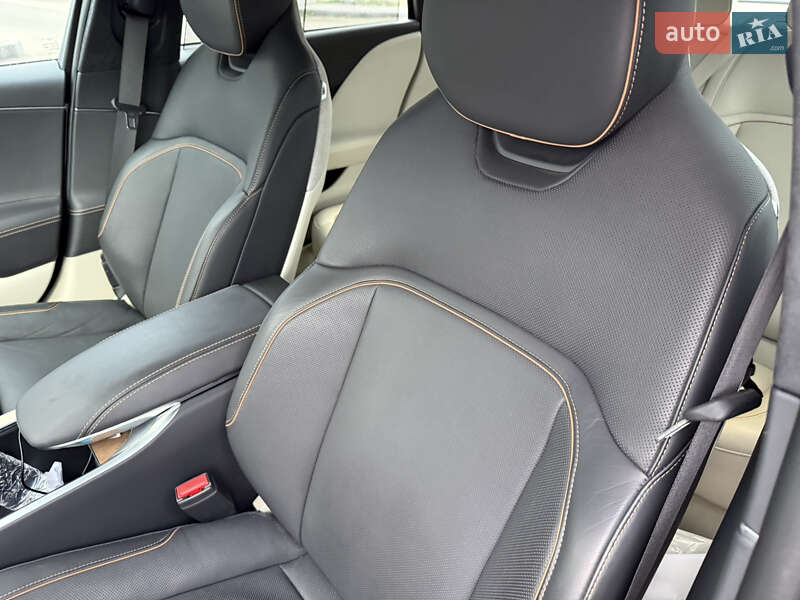 Седан Lucid Air 2023 в Киеве