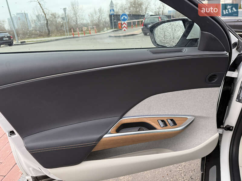 Седан Lucid Air 2023 в Киеве