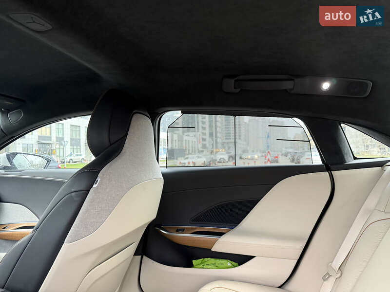 Седан Lucid Air 2023 в Киеве