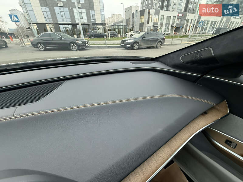 Седан Lucid Air 2023 в Киеве