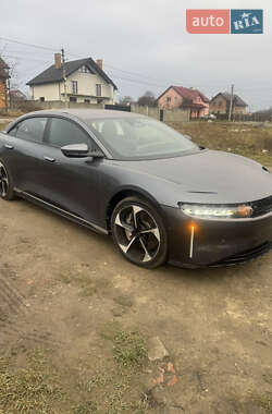 Седан Lucid Air 2024 в Львове