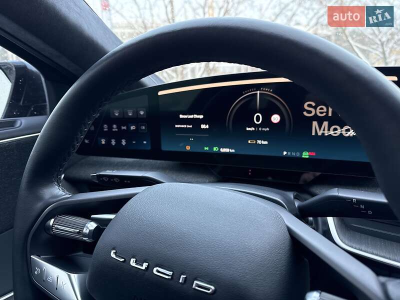 Седан Lucid Air 2023 в Львове