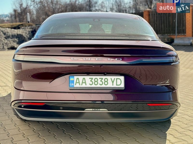 Седан Lucid Air 2024 в Киеве