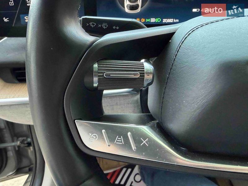 Седан Lucid Air 2022 в Львові