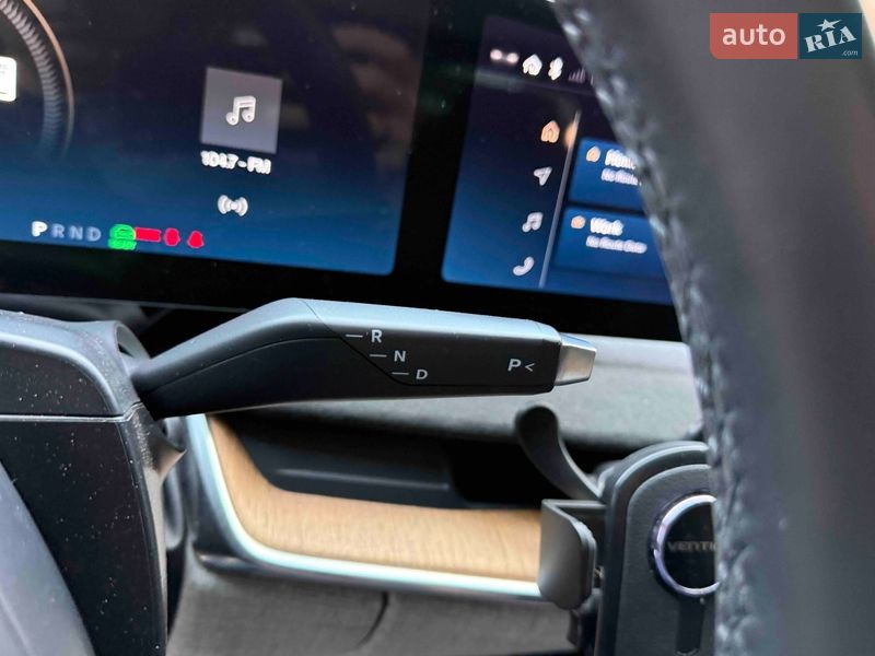 Седан Lucid Air 2022 в Львові