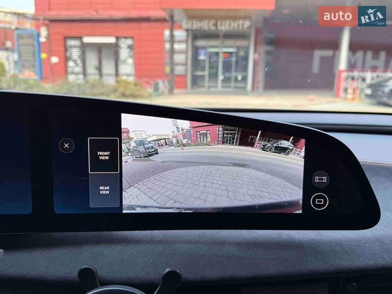 Седан Lucid Air 2022 в Львові