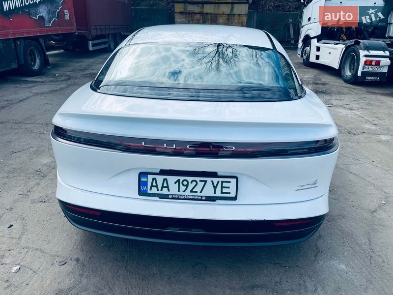 Седан Lucid Air 2024 в Киеве