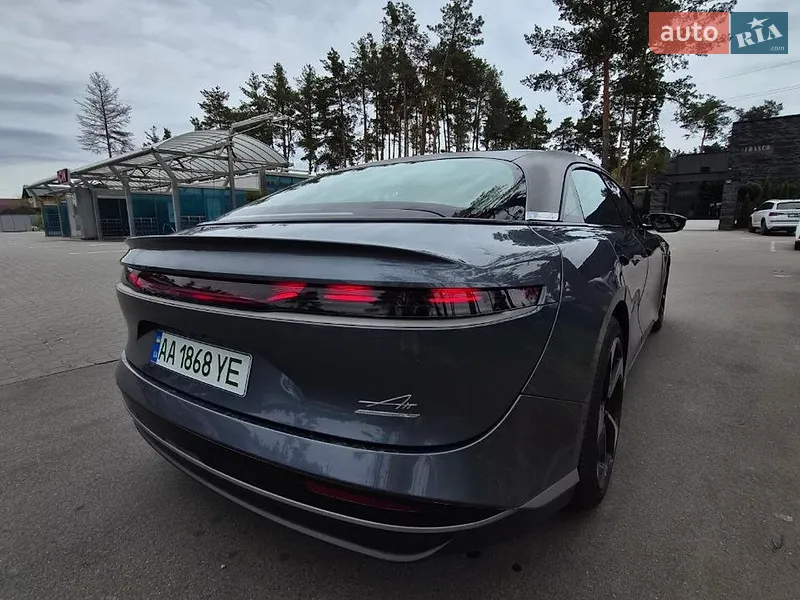 Lucid Air 2024
