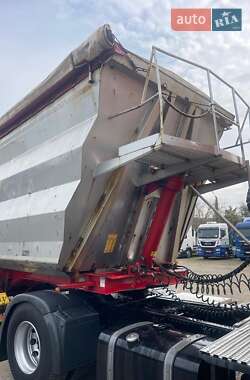 Самосвал полуприцеп Luck SKF 2014 в Черновцах