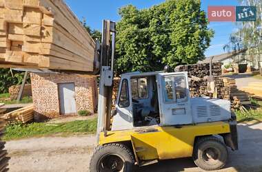 Вилочний навантажувач Львовский погрузчик 4045 1990 в 